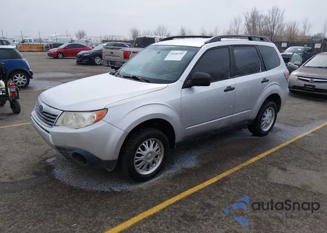 2010 Subaru Forester 2.5X z USA, uszkodzony, nr VIN JF2SH6BC8AH803946